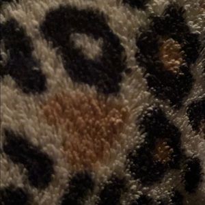 Meet your Posher, Val